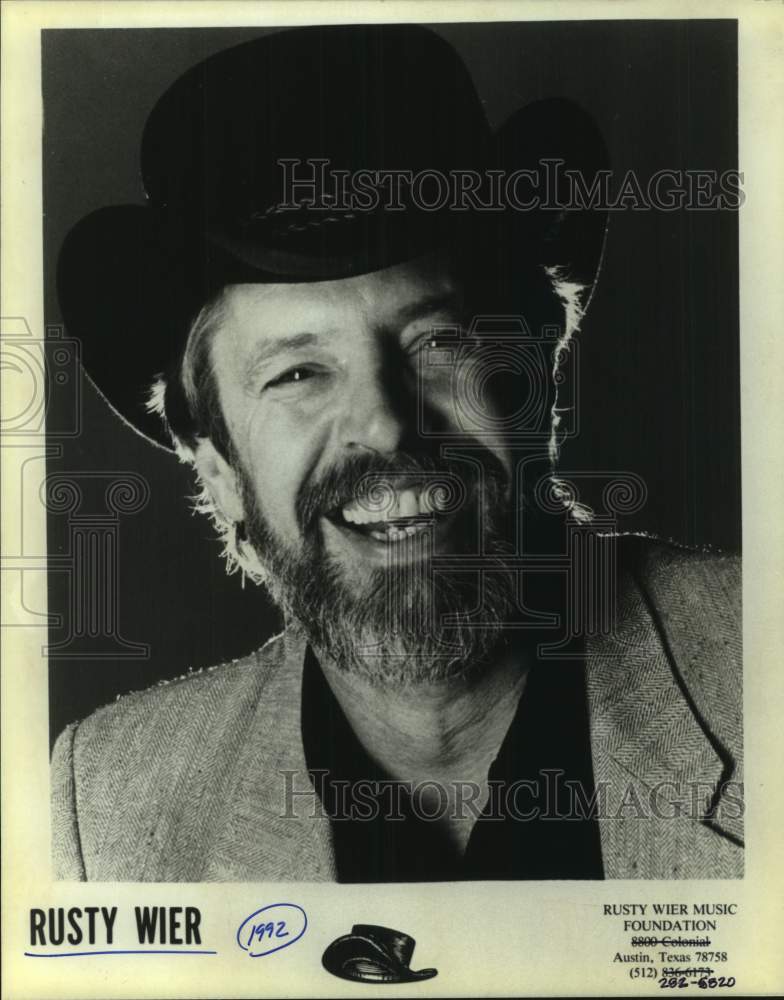 1992 Press Photo Singer Rusty Wier smiles in closeup - Historic Images