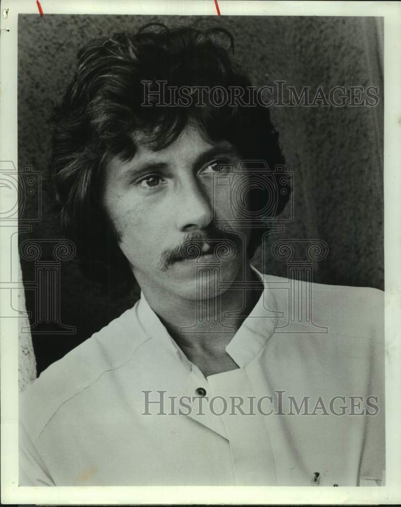 1972 Press Photo Actor Robert Walden in &quot;The Bold Ones&quot; as Martin Cohen - Historic Images