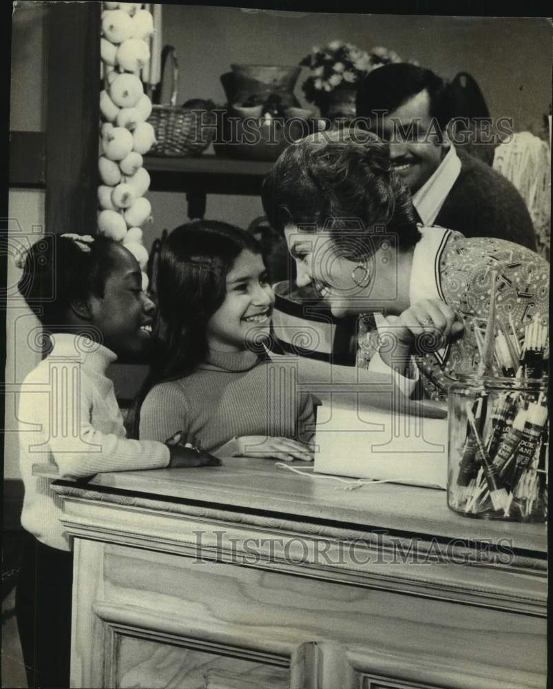 Carmen Zapata with co-stars in scene from 'Villa Alegre" on PBS-TV - Historic Images