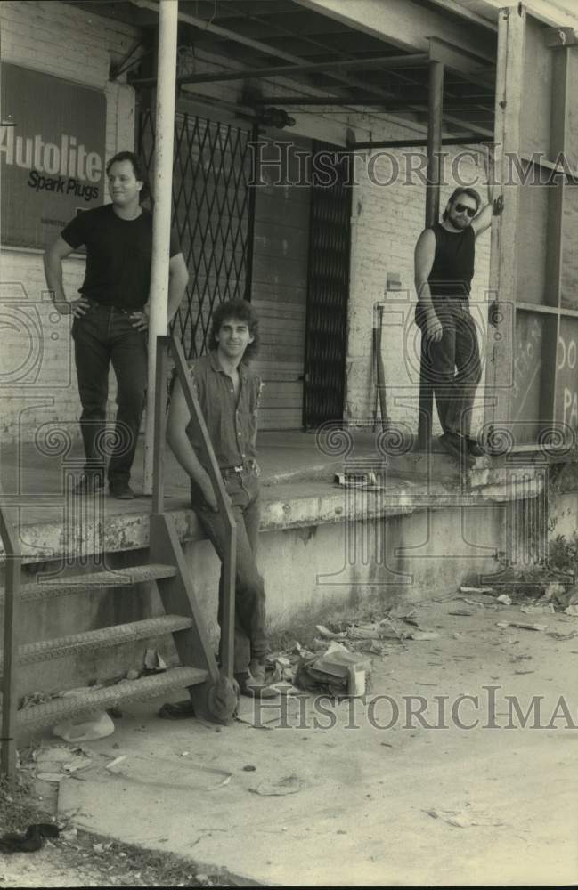 1988 Press Photo Musical Artists "Straight Up" - Historic Images