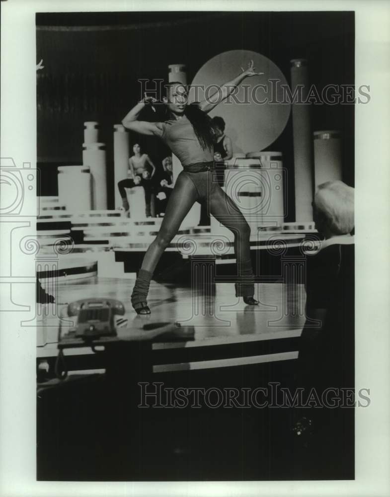 Press Photo Woman dances on Television Show stage - Historic Images