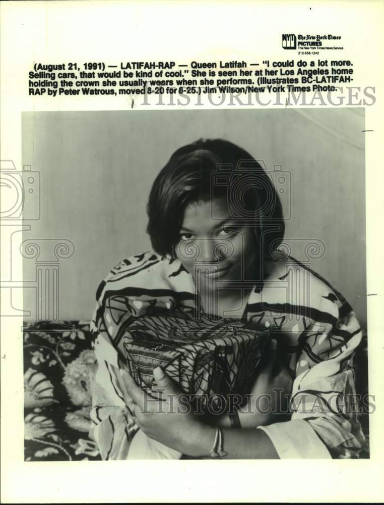 1991 Rapper Queen Latifah at Los Angeles Home - Historic Images