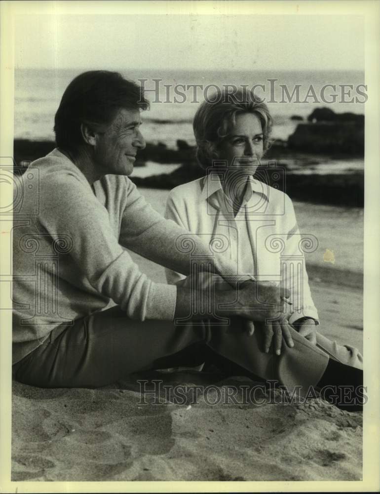 1979 Press Photo Actor Efrem Zimbalist, Jr. with Actress - Historic Images