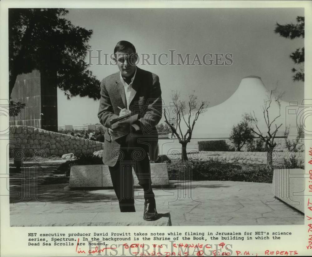 1969 Press Photo David Prowitt, producer of &quot;Spectrum&quot; on NET - Historic Images