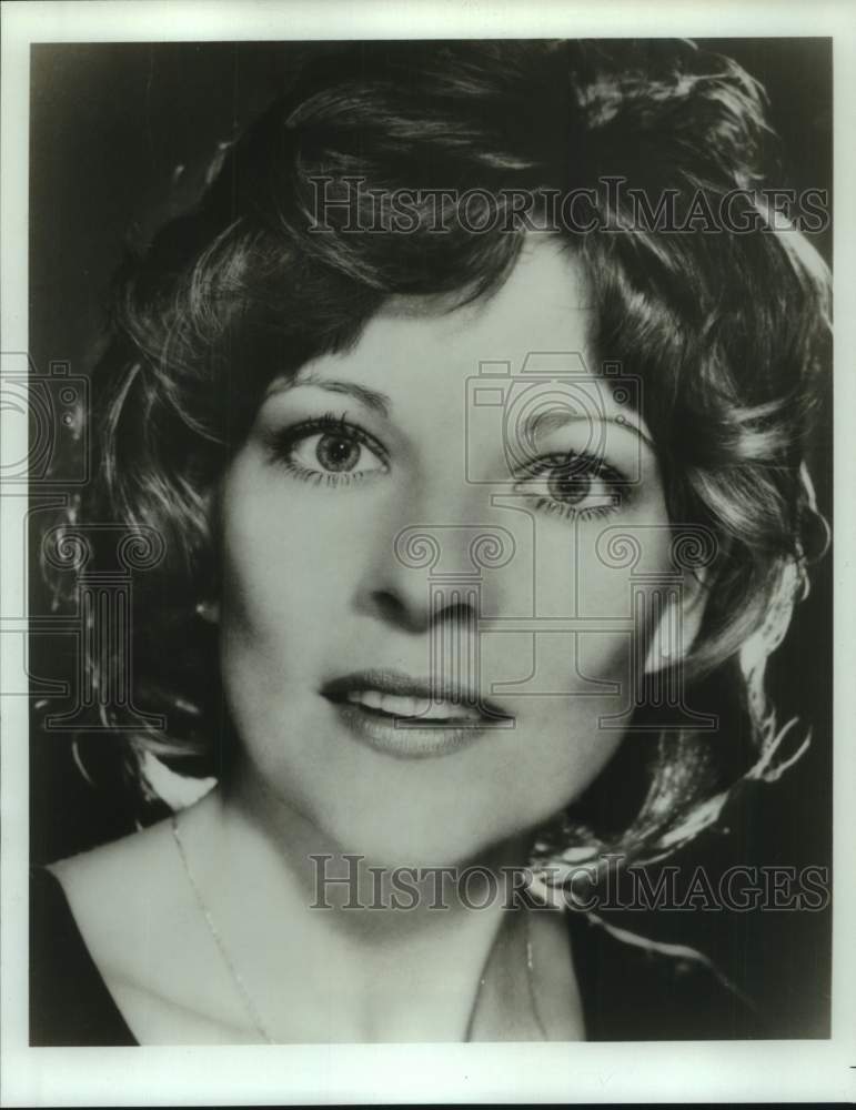 Press Photo Jeanne Ommerle, Soprano Singer - Historic Images