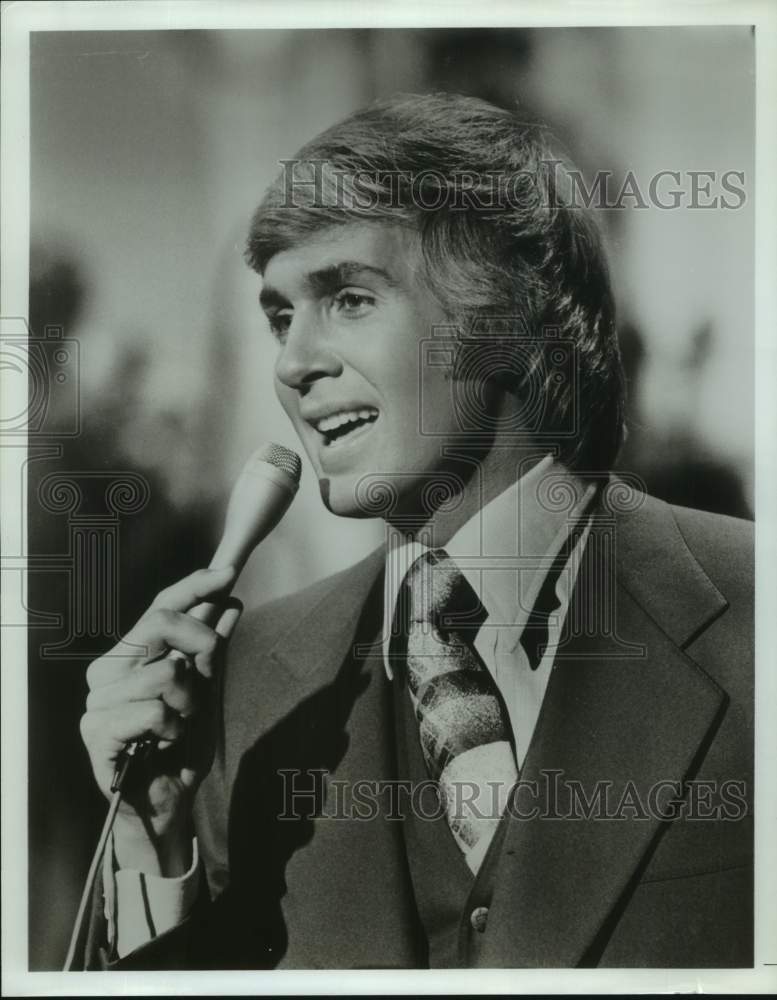 Press Photo Singer Tom Netherton from Bloomington on Lawrence Welk Show - Historic Images