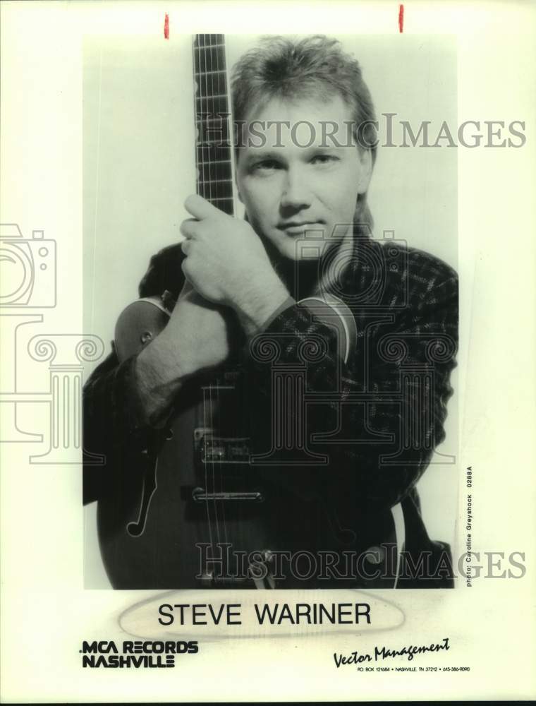 1988 Steve Wariner, country singer, songwriter and guitarist. - Historic Images