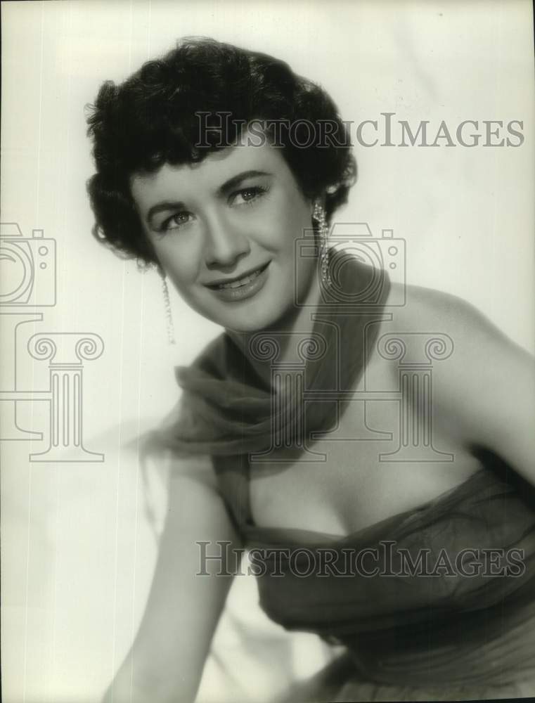 Press Photo Helen Winston, Actress - Historic Images