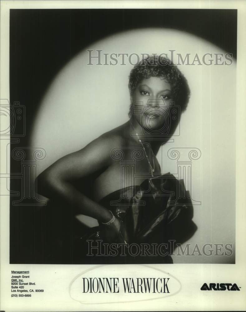 Singer Dionne Warwick in portrait - Historic Images