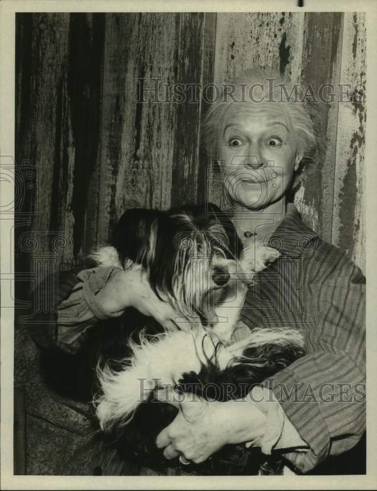 Press Photo Jo Van Fleet, Actress with dog - Historic Images