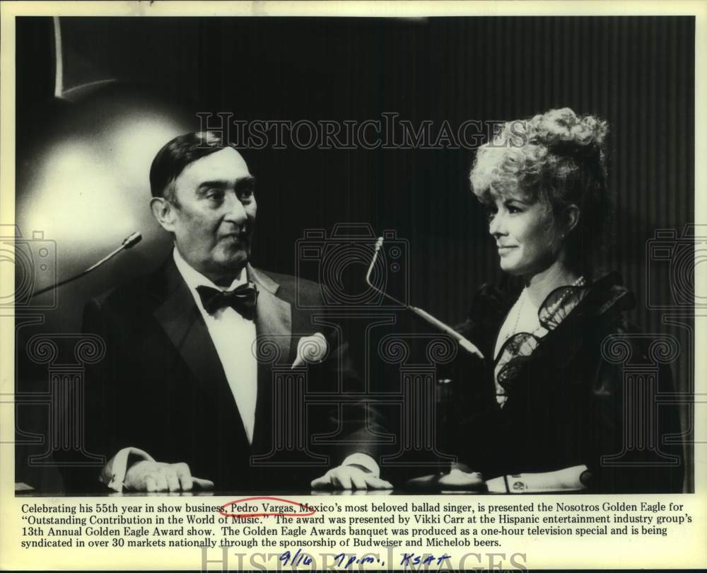 Press Photo Pedro Vargas, Singer with Vikki Carr at Golden Eagle Award show - Historic Images