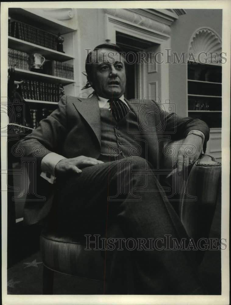 Press Photo Robert Vaughn in Washington: Behind Closed Doors, on ABC. - Historic Images