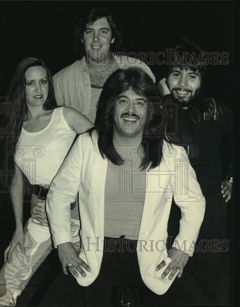 1986 Press Photo Members of The Tone band. - Historic Images