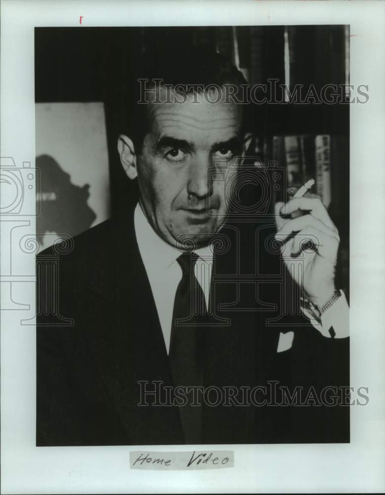 1993 Press Photo Broadcaster Edward R. Murrow - Historic Images