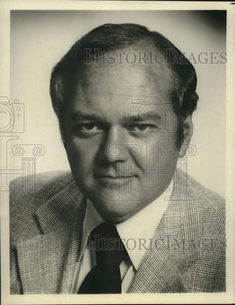 Press Photo Robert Wussler, journalist, executive and co-founder of CNN. - Historic Images