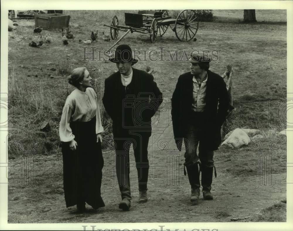 Press Photo Scott Thomas in a scene on The New Land, TV series. - Historic Images