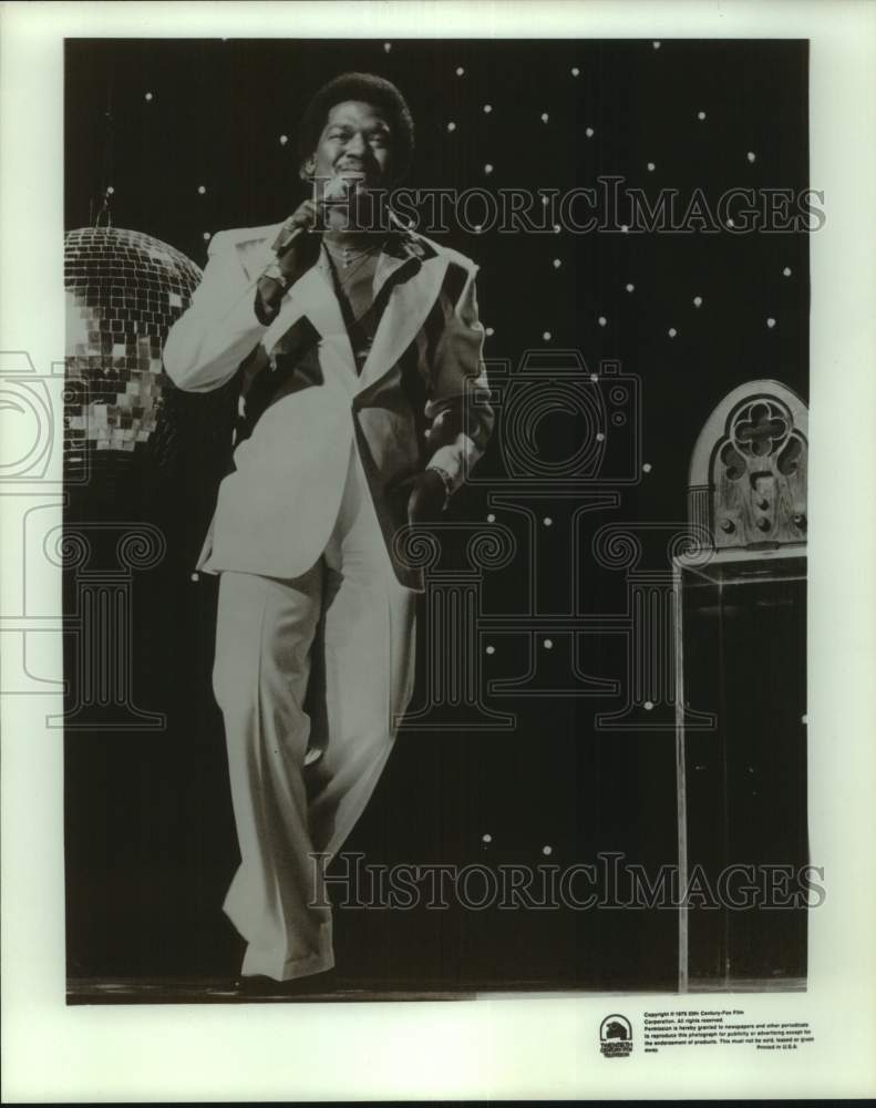 1978 Press Photo A man performs in a scene from a television show or movie. - Historic Images