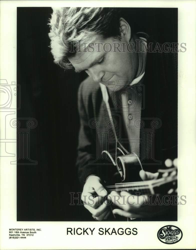 2000 Press Photo Ricky Skaggs, country singer, songwriter and musician. - Historic Images