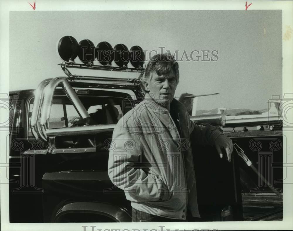 Press Photo Mitchell Ryan, American character actor. - Historic Images