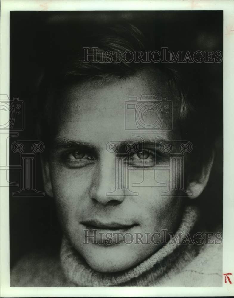 Press Photo Shakespeare Actor Patrick Ryecart - Historic Images