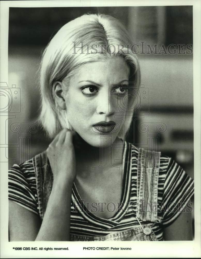 1996 Press Photo Actress Tori Spelling - Historic Images