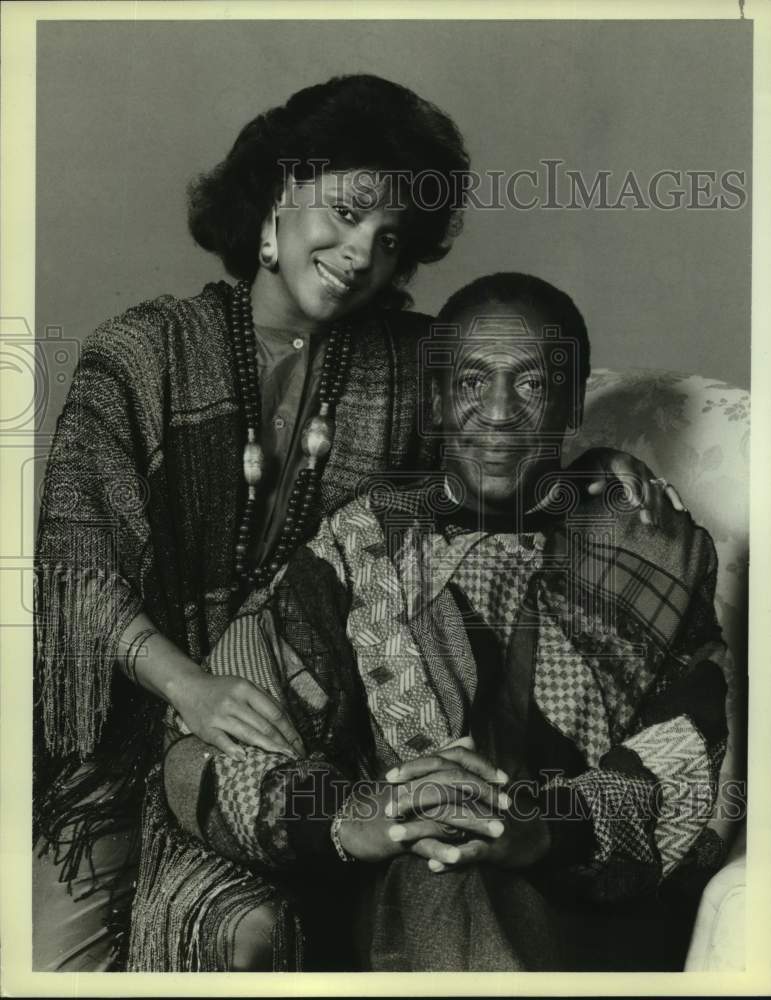 1986 Press Photo Phylicia Rashad and Bill Cosby on The Cosby Show,, on NBC. - Historic Images