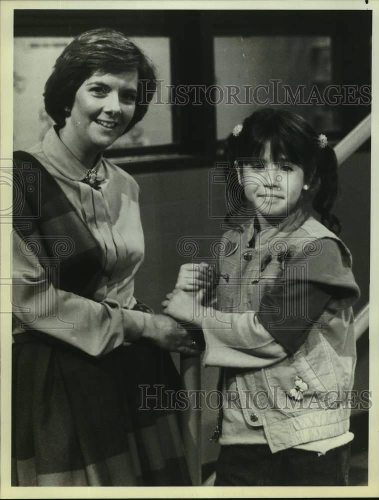 1985 Press Photo Peyton Rutledge and Soleil Moon Frye on Punky Brewster, on NBC. - Historic Images