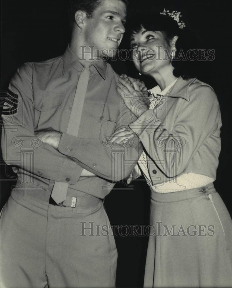 1988 Press Photo Members of San Antonio Little Theater in 42nd Street. - Historic Images