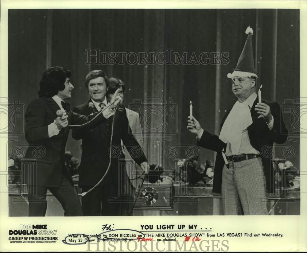 Press Photo Don Rickles & Hosts of "The Mike Douglas Show" in Las Vegas - Historic Images
