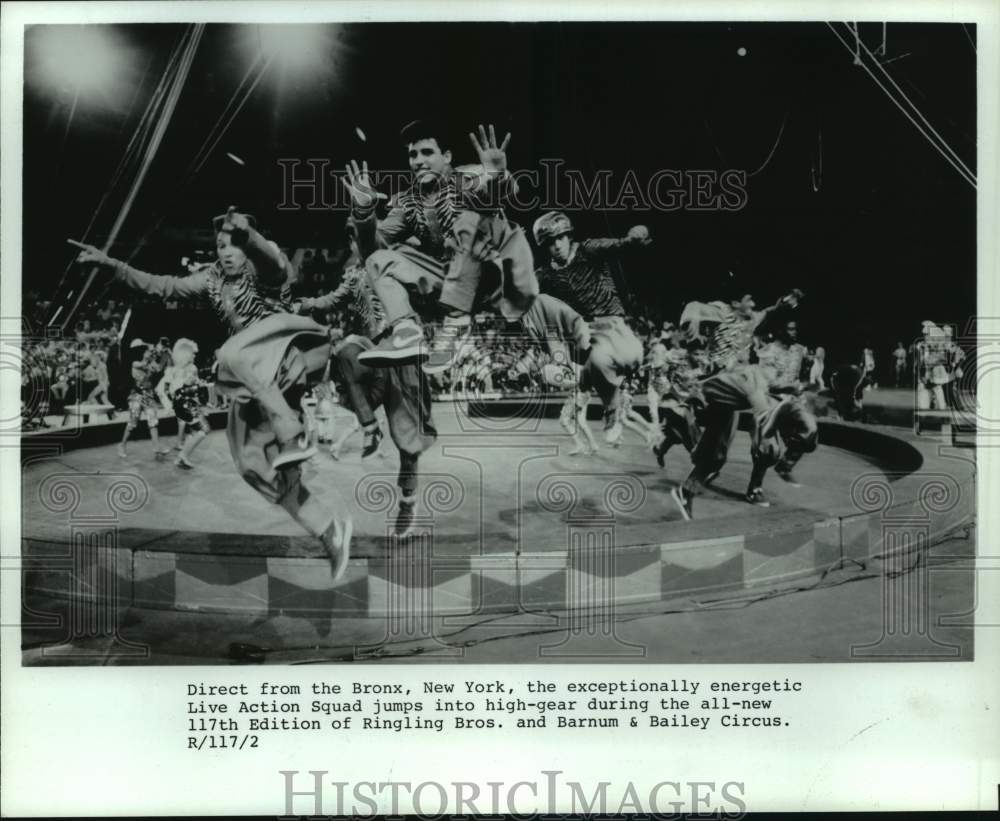 Press Photo Ringling Bros. &amp; Barnum &amp; Bailey Circus Dancers Perform - Historic Images