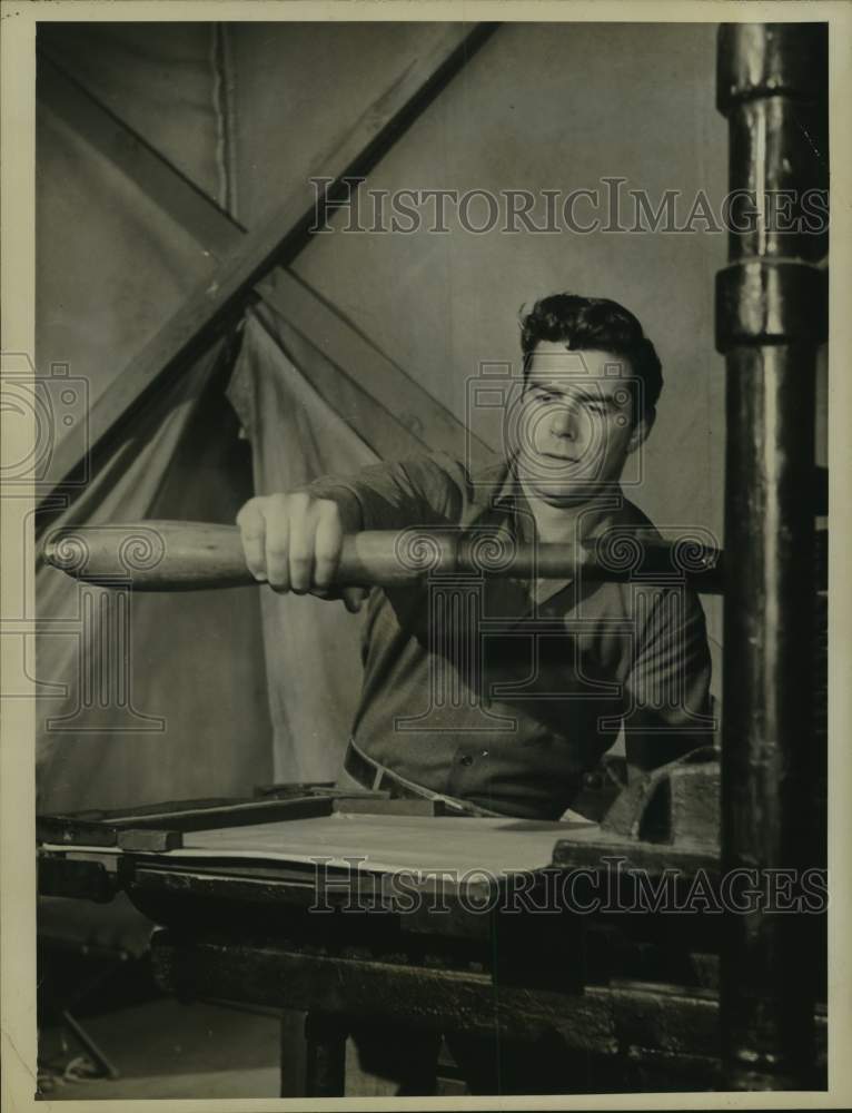 Press Photo Actor Jeff Richards Uses Press - Historic Images