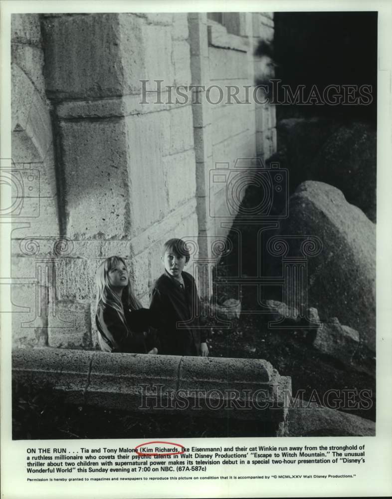 1975 Press Photo Kim Richards and Ike Eisenmann in Escape to Witch Mountain.- Historic Images