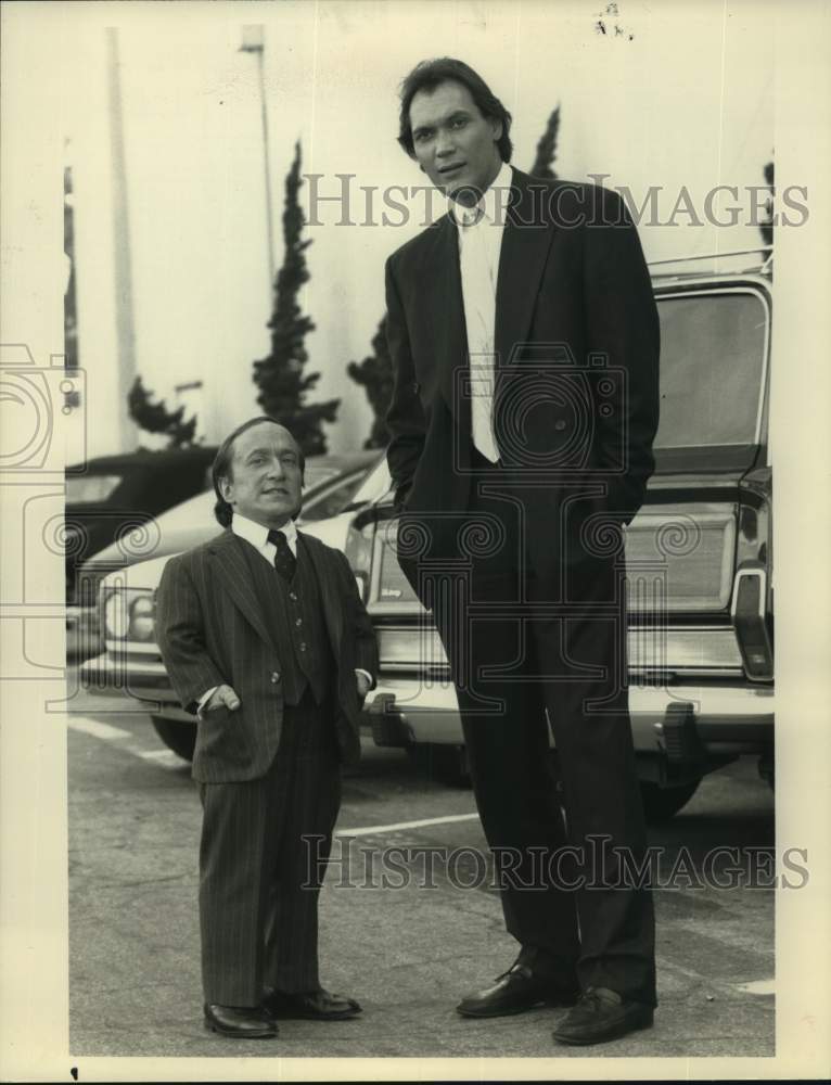 1989 Actors David Rappaport & Jimmy Smits in NBC TV Show "L.A. Law" - Historic Images