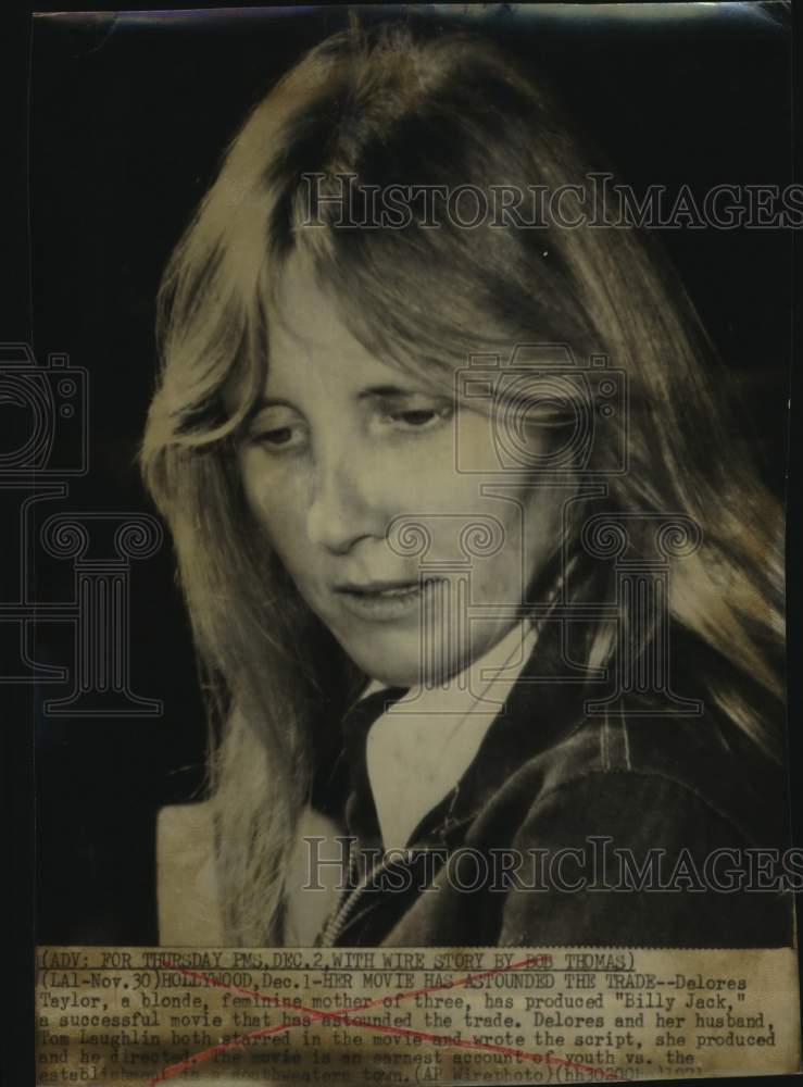 1971 Press Photo Actress &amp; Film Producer Delores Taylor, Hollywood - Historic Images