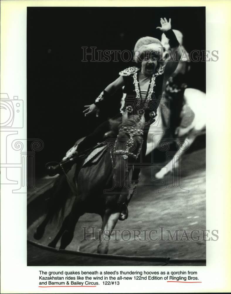 Press Photo Qorchin Rides Horse at Ringling Bros. &amp; Barnum &amp; Bailey Circus - Historic Images