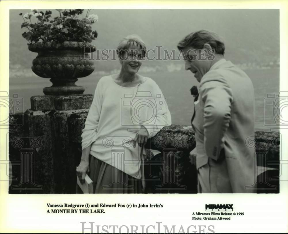 1995 Press Photo Actors Vanessa Redgrave &amp; Edward Fox in &quot;A Month By the Lake&quot; - Historic Images