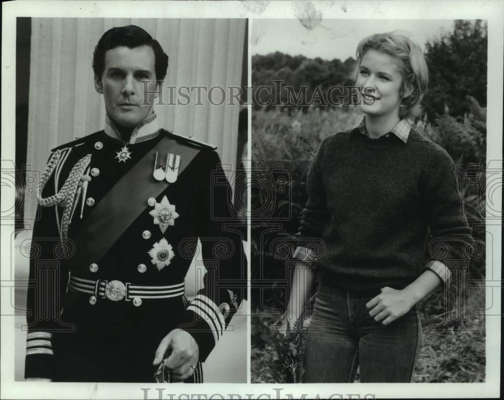 Press Photo Man in Dress Military Uniform & Woman in Sweater & Jeans with Ferns - Historic Images