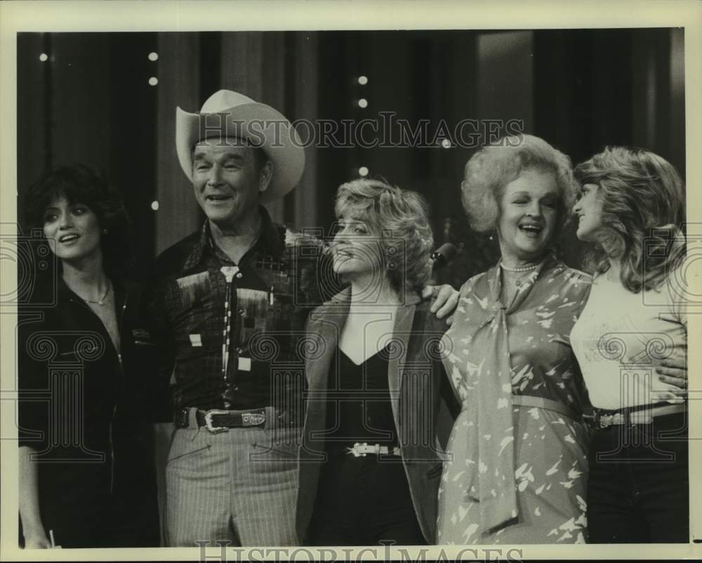 1981 Musicians Roy Rogers, Dale Evans &amp; the Mandrell Sisters Perform - Historic Images