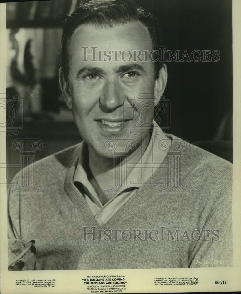 1966 Press Photo Actor Carl Reiner in Film &quot;The Russians are Coming...&quot; - Historic Images