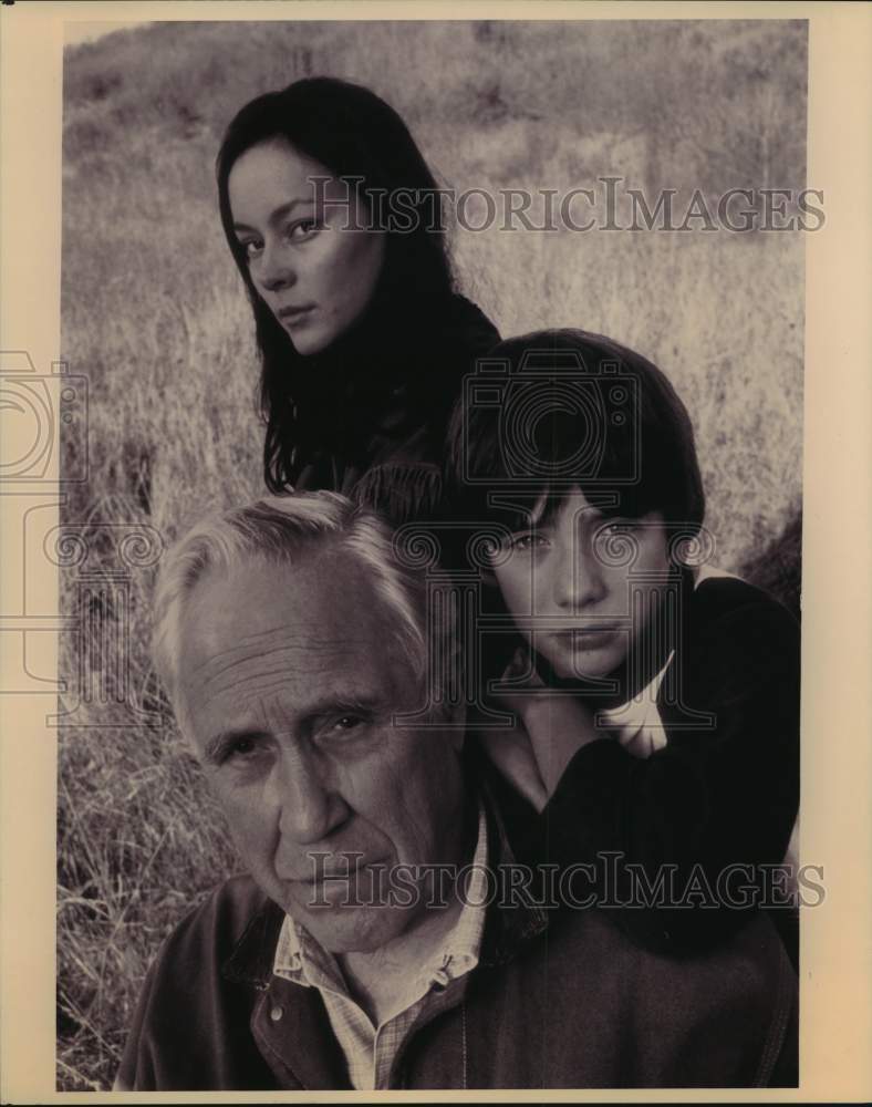 1995 Press Photo Actors Max Pomeranc, Jason Robards & Meg Tilly in "Journey" - Historic Images