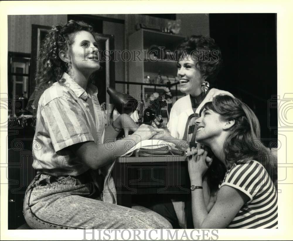 1990 Press Photo A scene from San Antonio Little Theater&#39;s play, Steel Magnolias - Historic Images