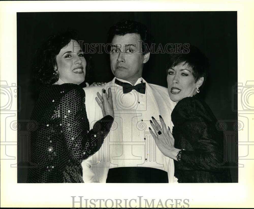 1990 Press Photo Scene from Some Enchanted Evening at San Pedro Playhouse. - Historic Images