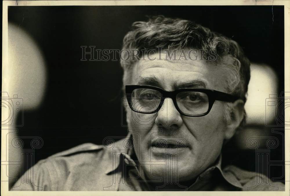 1975 Press Photo Peter Shaffer, English playwright and screenwriter. - Historic Images