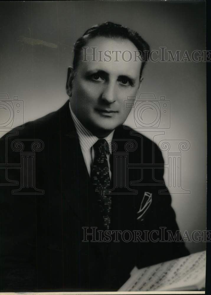 Press Photo Musician Dr. Eric Sorantin Poses with Sheet Music - Historic Images