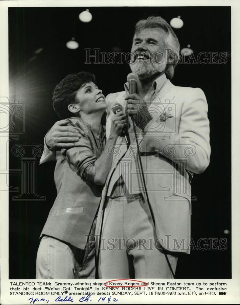 Press Photo Kenny Rogers and Sheena Easton on Kenny Rogers Live in Concert. - Historic Images