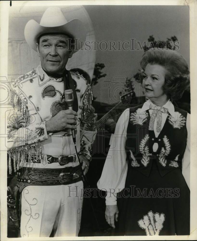 Roy Rogers and Dale Evans prepare for a performance-Historic Images