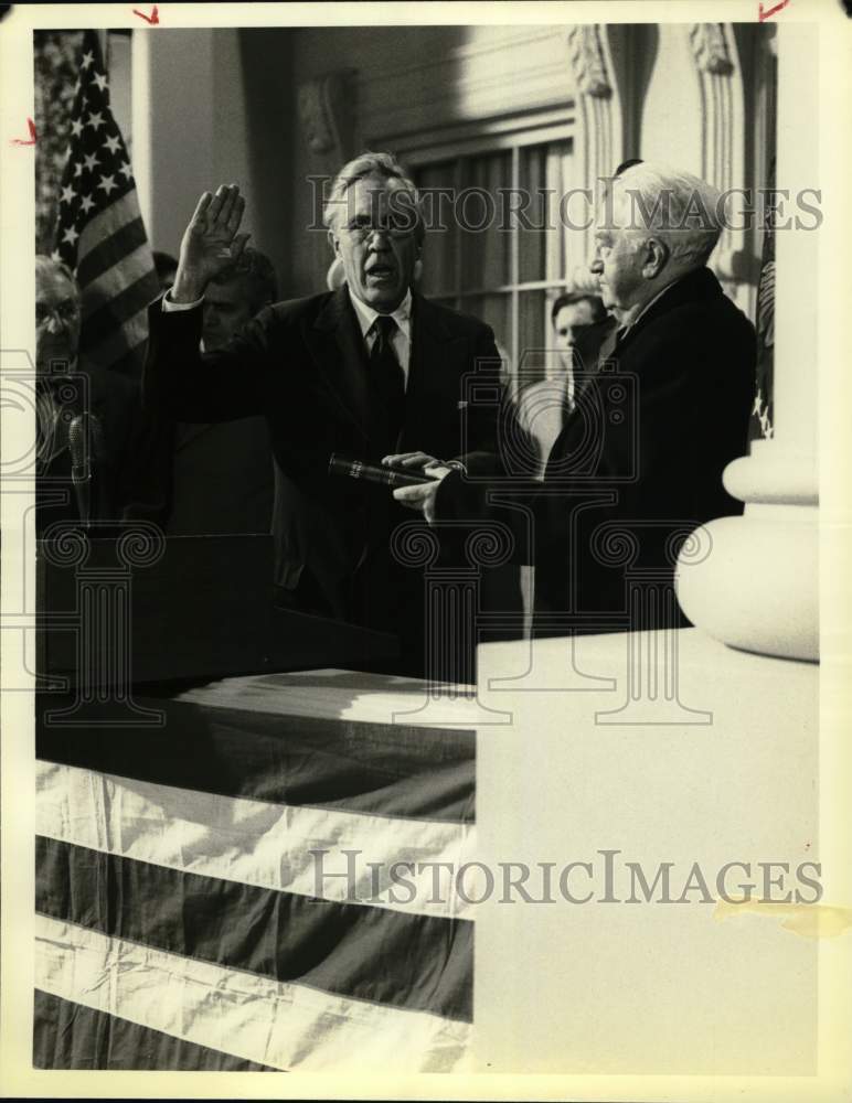 Press Photo Jason Robards in a a film scene - Historic Images