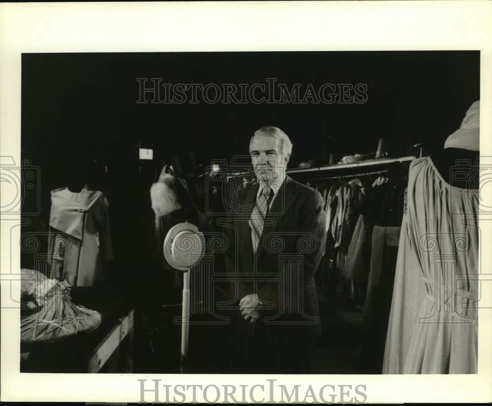 1972 Press Photo Harry Reasoner on Who Do You Think You Are? The Masks We Wear. - Historic Images