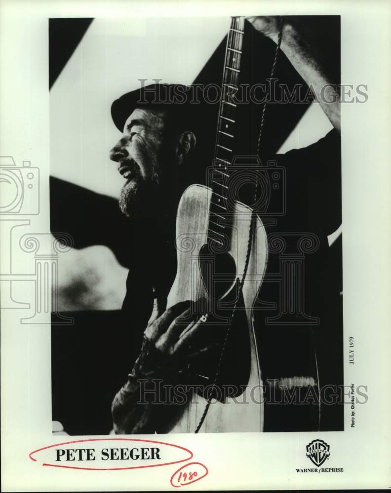 1979 Musician Pete Seeger Plays Guitar-Historic Images