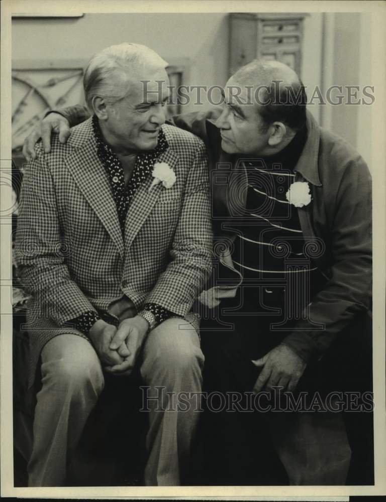 1975 Actors Ted Knight &amp; Ed Asner in &quot;The Mary Tyler Moore Show&quot;-Historic Images